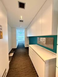 Gateway West (D7), Office #601939171